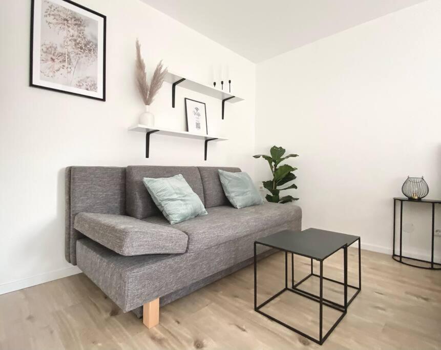 Top-Apartment Mit Parkplatz Und Balkon Reutlingen Exterior photo